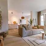 Huswell - Beautiful & Warm Apartment With Terrace In Ostend
